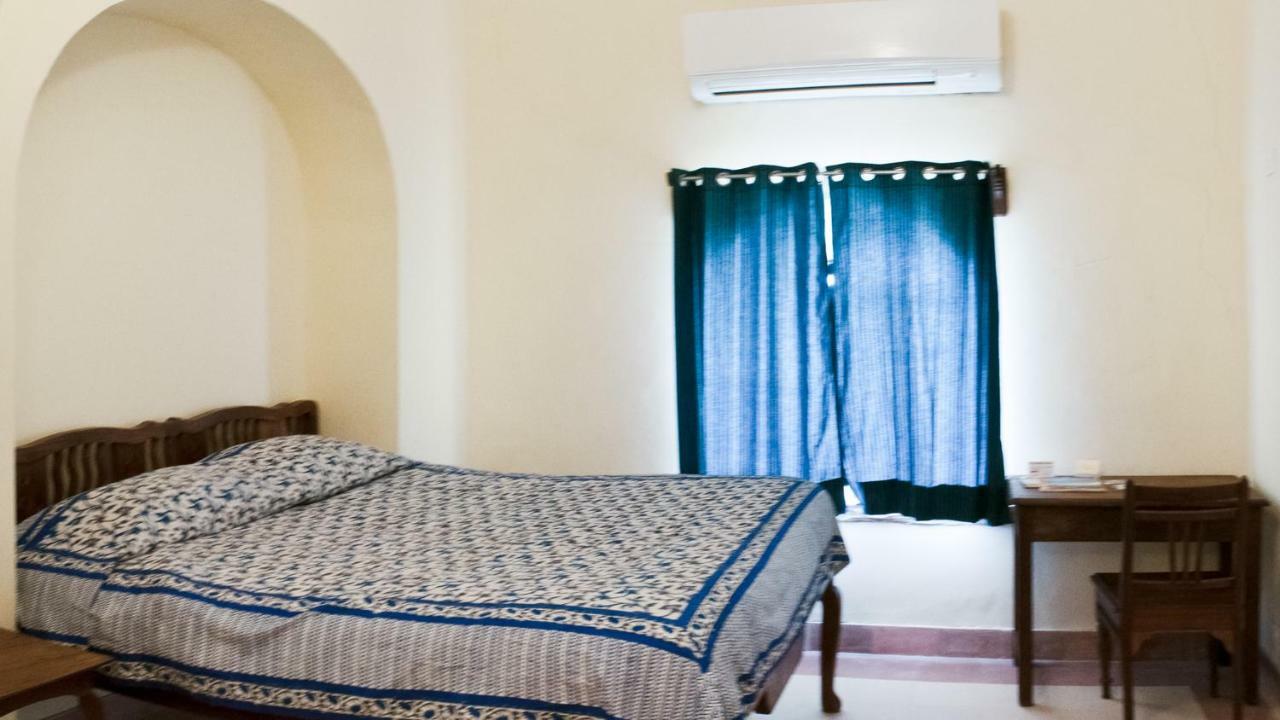 Neemrana'S - Tijara Fort Palace Luaran gambar