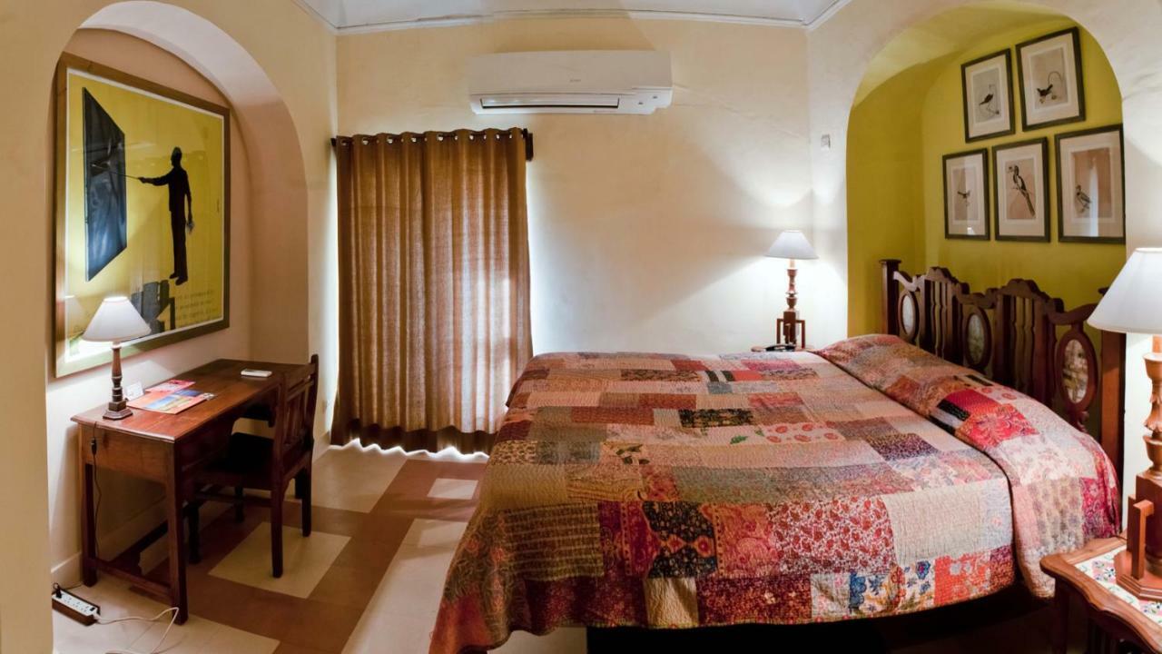 Neemrana'S - Tijara Fort Palace Luaran gambar