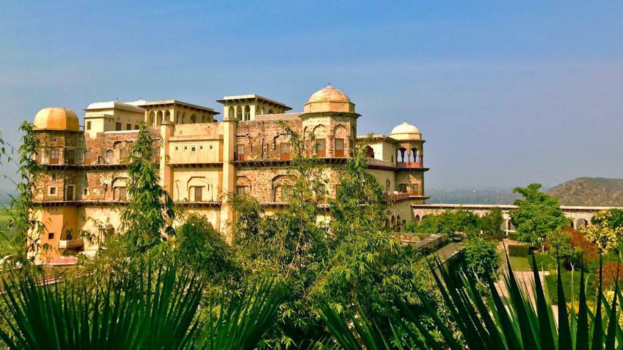 Neemrana'S - Tijara Fort Palace Luaran gambar